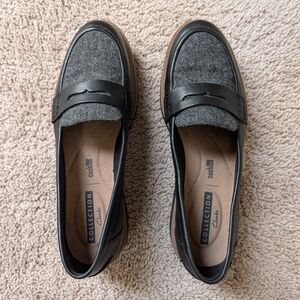 Clarks Black and Gray Loafer 7M